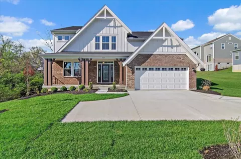 5225 Ivy Rose Ln, Cincinnati, OH 45247
