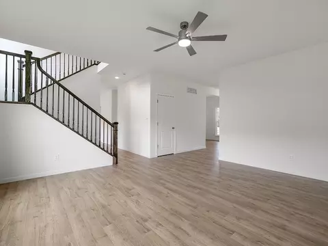 Living - 1 Hazel Ct, Wright City, MO 63390 photo 9 of 12