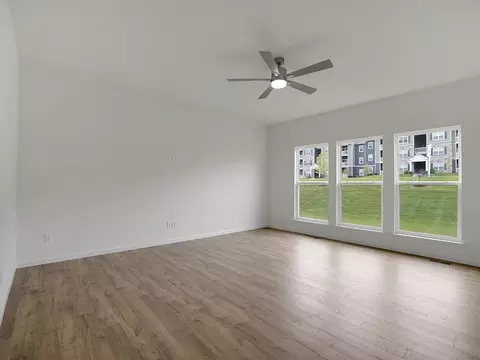 Living - 1 Hazel Ct, Wright City, MO 63390 photo 8 of 12