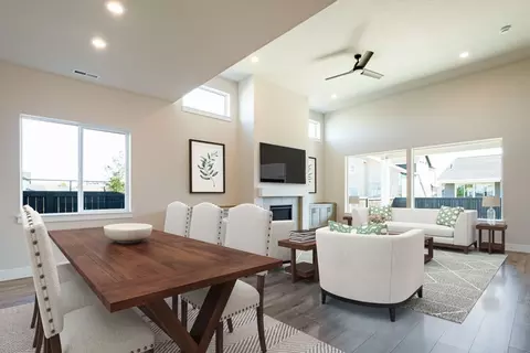 Dining - 60931 SE Ambassador Dr, Bend, OR 97702 photo 1 of 1