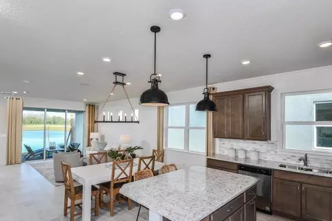 Kitchen - 6200 Citrus Grove Ct, Saint Cloud, FL 34771 photo 3 of 4