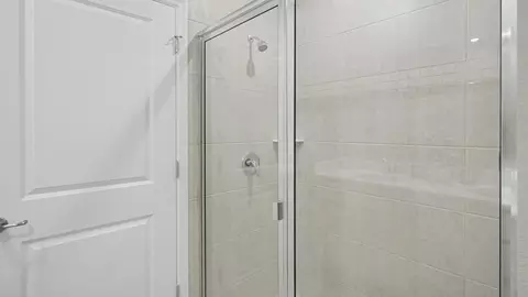 Bath - 3149 Everglades Blvd N, Naples, FL 34120 photo 1 of 4