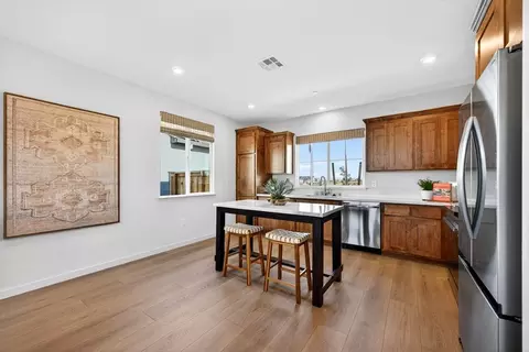Kitchen - 3920 Switchgrass Rd, Placer One, CA 95747 photo 7 of 12