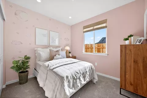 Bedroom - 3920 Switchgrass Rd, Placer One, CA 95747 photo 8 of 12