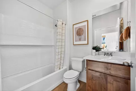 Bath - 3920 Switchgrass Rd, Placer One, CA 95747 photo 2 of 3