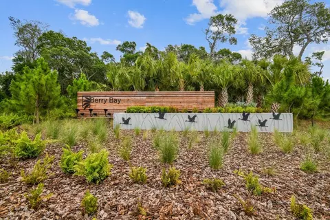 View/Area - 4933 Bay Forest Ct, Wimauma, FL 33598 photo 16 of 21