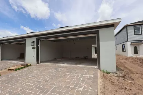 Exterior - 1409 Hyde St, Saint Cloud, FL 34771 photo 3 of 8