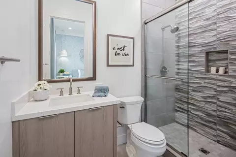 Bath - 3199 Boca Way, Tracy, CA 95377 photo 2 of 2