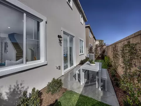 Exterior - 2014 Bergamot St, Redlands, CA 92374 photo 3 of 5