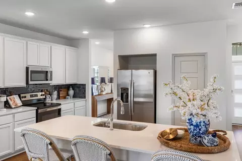 Kitchen - Cambria Drive, Bryan, TX 77807 photo 4 of 4