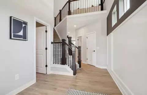 Entry Way - 940 Pearson Pass, Avon, IN 46123 photo 4 of 11