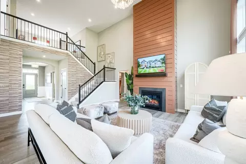 Living - 3101 Bentgrass Way, Hebron, KY 41048 photo 9 of 10