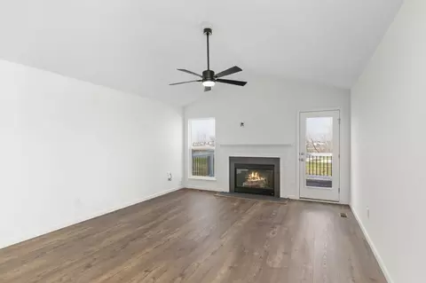 Living - 1505 Denmark Rd, Union, MO 63084 photo 3 of 8