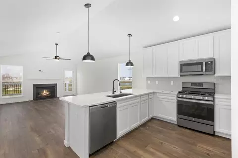 Kitchen - 1505 Denmark Rd, Union, MO 63084 photo 5 of 14