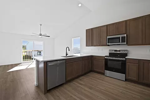 Kitchen - 1505 Denmark Rd, Union, MO 63084 photo 11 of 14