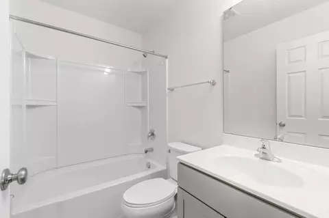 Bath - 1505 Denmark Rd, Union, MO 63084 photo 4 of 10