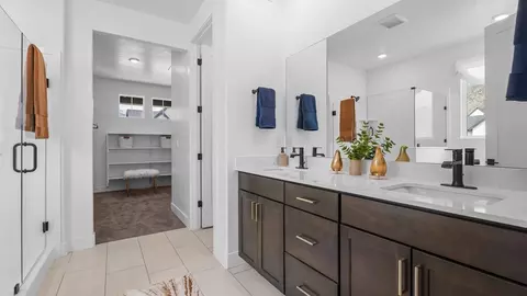 Bath - 718 N 1600 E, Salem, UT 84653 photo 2 of 5