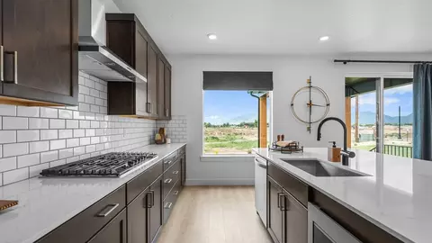 Kitchen - 718 N 1600 E, Salem, UT 84653 photo 6 of 12