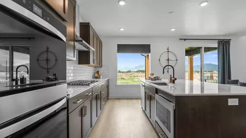 Kitchen - 718 N 1600 E, Salem, UT 84653 photo 5 of 12