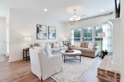 Living - 100 Firefly Ln, Opelika, AL photo 3 of 3
