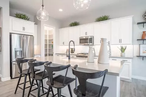 Kitchen - 3836 S Gladiolus Cir, Mesa, AZ 85212 photo 8 of 8