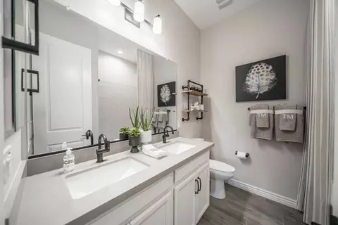 Bath - 3836 S Gladiolus Cir, Mesa, AZ 85212 photo 10 of 10