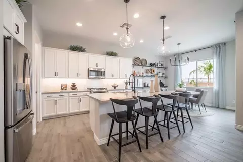 Kitchen - 3836 S Gladiolus Cir, Mesa, AZ 85212 photo 2 of 8