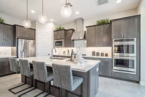 Kitchen - 3836 S Gladiolus Cir, Mesa, AZ 85212 photo 4 of 8