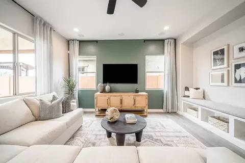 Living - 3836 S Gladiolus Cir, Mesa, AZ 85212 photo 6 of 7