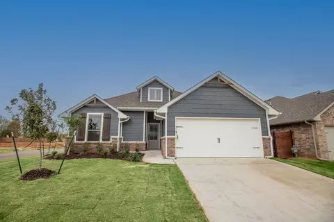 Exterior - 2800 Heather Hvn, Moore, OK 73160 photo 3 of 52