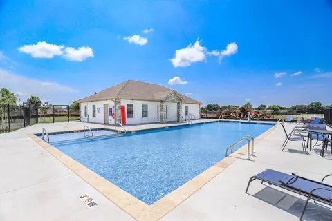 Exterior - 2800 Heather Hvn, Moore, OK 73160 photo 47 of 52