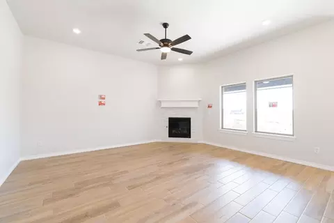 Living - 2800 Heather Hvn, Moore, OK 73160 photo 7 of 13