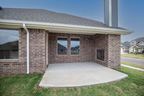 Other - 2800 Heather Hvn, Moore, OK 73160 photo 18 of 35