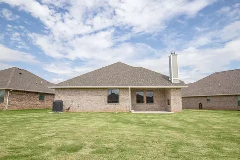 Other - 2800 Heather Hvn, Moore, OK 73160 photo 21 of 35