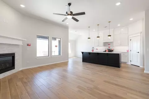 Living - 2800 Heather Hvn, Moore, OK 73160 photo 8 of 13