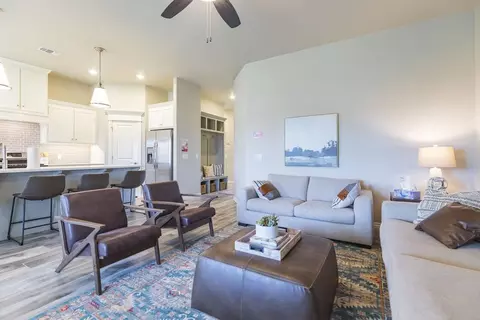 Living - 2800 Heather Hvn, Moore, OK 73160 photo 4 of 13