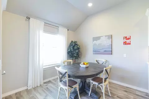 Dining - 2800 Heather Hvn, Moore, OK 73160 photo 2 of 3