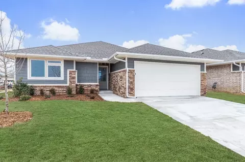 Exterior - 2800 Heather Hvn, Moore, OK 73160 photo 43 of 52