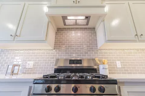 Kitchen - 2800 Heather Hvn, Moore, OK 73160 photo 7 of 18