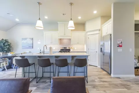Kitchen - 2800 Heather Hvn, Moore, OK 73160 photo 1 of 18