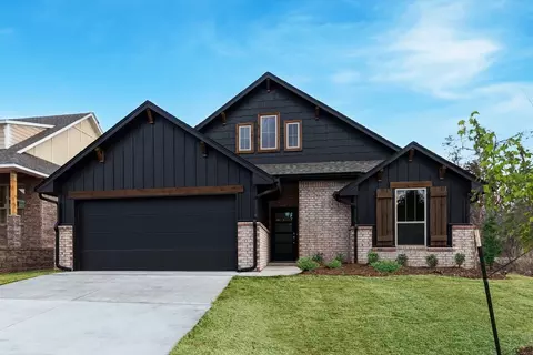Exterior - 2800 Heather Hvn, Moore, OK 73160 photo 7 of 52