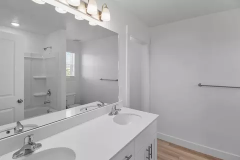 Bath - 607 W 550 N, Smithfield, UT 84335 photo 6 of 6