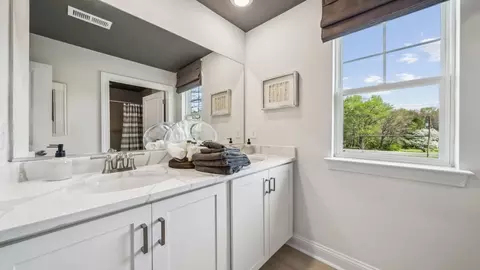 Bath - 3908 Lyons Mill Ln, Glen Allen, VA 23059 photo 16 of 19