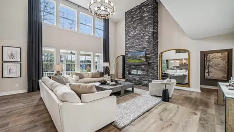 Living - 3908 Lyons Mill Ln, Glen Allen, VA 23059 photo 3 of 8
