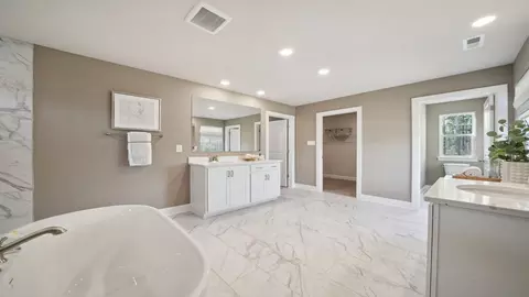 Bath - 3908 Lyons Mill Ln, Glen Allen, VA 23059 photo 8 of 19