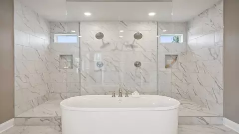 Bath - 3908 Lyons Mill Ln, Glen Allen, VA 23059 photo 6 of 19