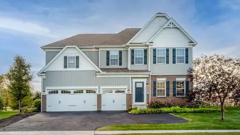 Exterior - 3301 Greycliff Trl, Franklin, OH 45005 photo 6 of 13