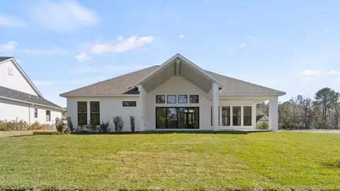 Exterior - 4951 Summit View Dr, Brooksville, FL 34601 photo 4 of 6