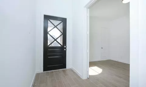 Entry Way - 12990 Soaring Forest Dr, Conroe, TX 77302 photo 2 of 2