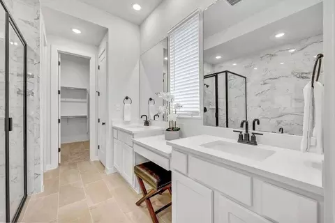 Bath - 204 Shady Spring Trl, Georgetown, TX 78628 photo 1 of 2